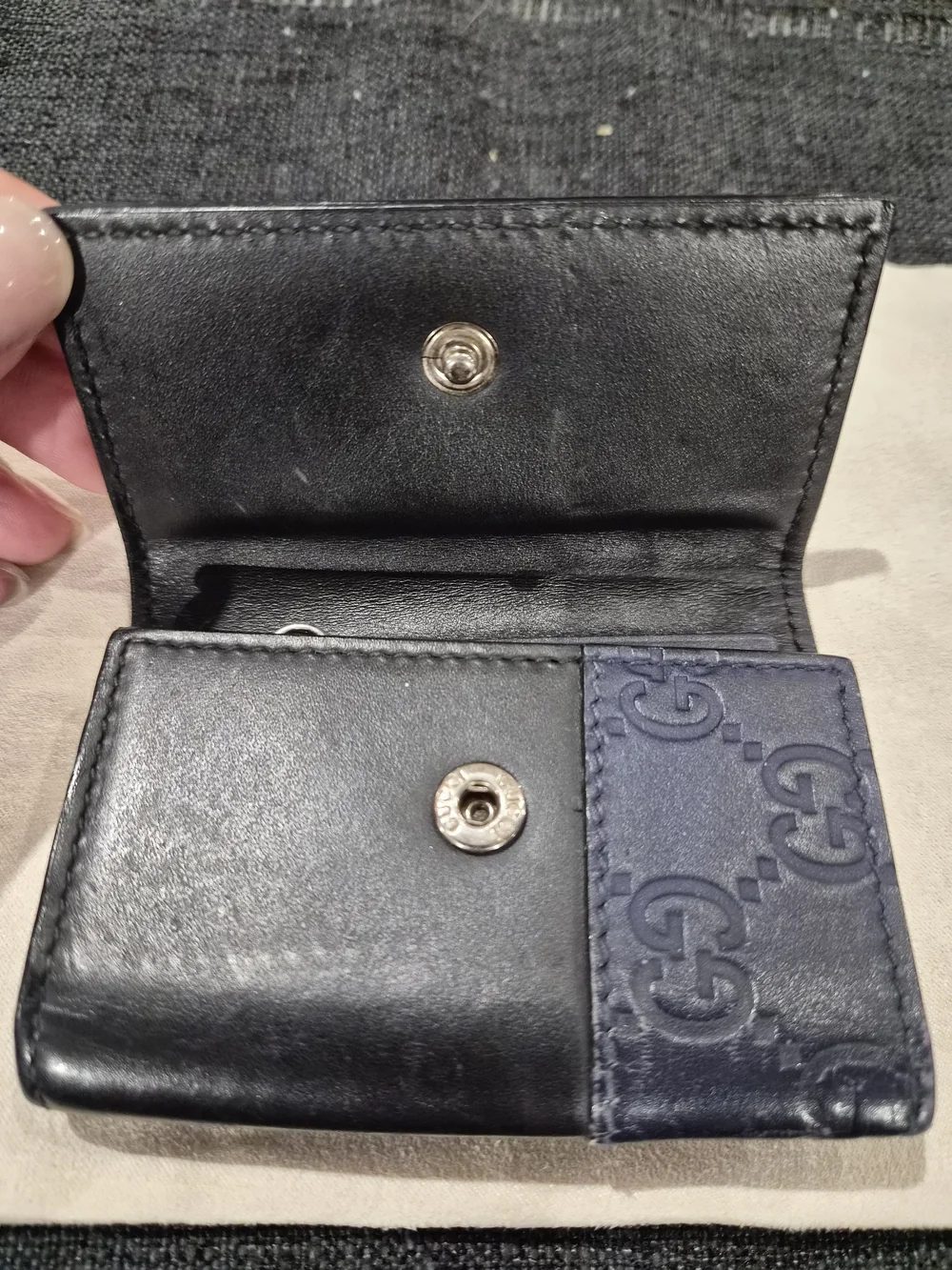 Gucci Black & Navy Embossed GG Leather Key Holder